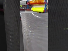 Mikroprismatisches reflektierendes Material mit superhoher Intensität