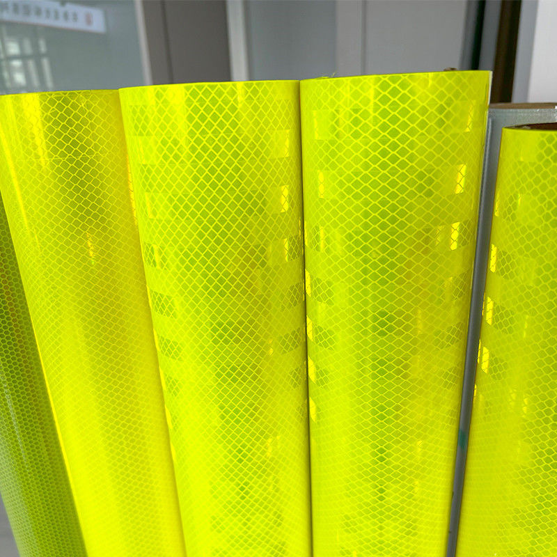 Fluoreszierendes Gelbgrünes starres Schild Reflektionsblatt hohe Intensität Prismatisch mit 24-Stunden-Sichtbarkeit