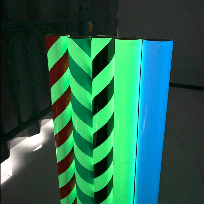 Grüner Lichtleuchten Nachtglanz in der Dunkelheit Vinylfilm zur Dekoration