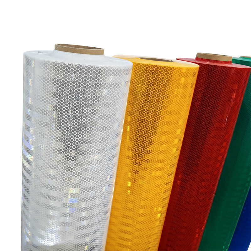 Hochintensitäts-Prismatische 1,22m*45,7m Zertifizierte 10 Jahre Mikroprismatische Retro-Reflexionsfolie für Straßenverkehrssicherheitszeichen