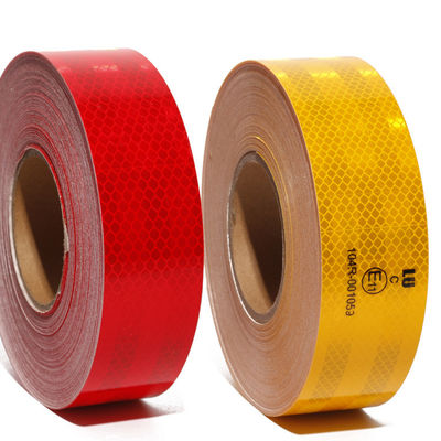 Guter Preis Weißgelbrot PET-Prismatisches ECE 104R-ECE-Reflexionsband für Lastwagen Online