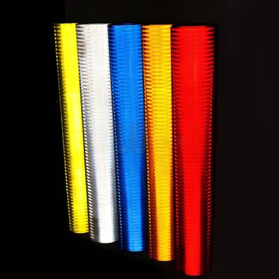 Guter Preis Akryl-Hochintensitäts-Prismatische reflektierende Vinyl für Verkehrszeichen Selbstklebstoff Online