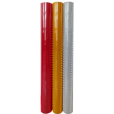 Guter Preis Aluminierte Rot-Weiß-Prismatische Reflektionsfolie Vinylfilm hohe Intensität Online