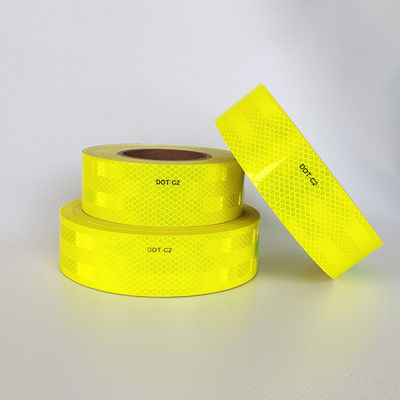 Guter Preis 2 Zoll x 150 Zoll wasserdichtes, fluoreszierendes gelbes DOT C2 Reflexband Online
