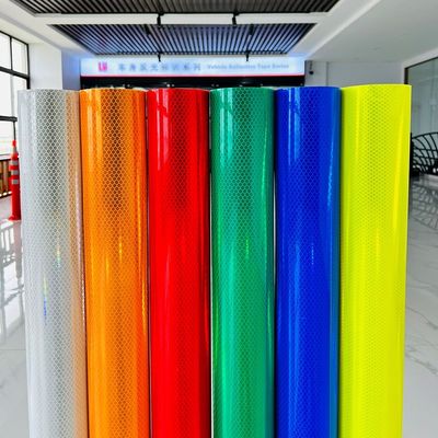 Guter Preis ASTM selbstklebendes Mikroprismatisches Retroreflektiver Reflexiver Vinyl Online