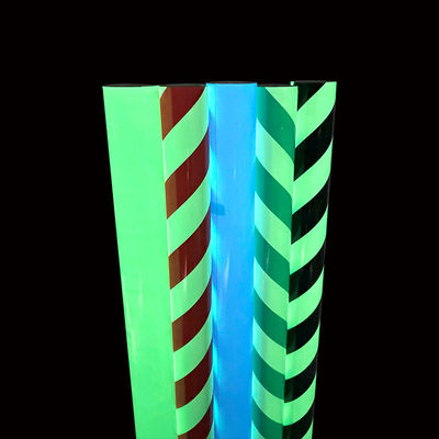 Guter Preis Fluoreszierende Schaumstoff Aluminiumfolie Vinyl Permanent Kleber Nachtleuchten im Dunkeln Vinylfilm zur Dekoration Online