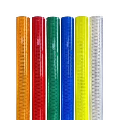 Guter Preis Reflektierende Folie in Diamantqualität mit vollprismatischer Konstruktion und Konformität mit ASTM D4956 Typ XI Online