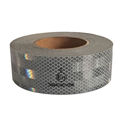 Guter Preis ECE 104R Mikropri-reflektierendes Klebeband für die Sicherheitskennzeichnung von Schwerfahrzeugen Online